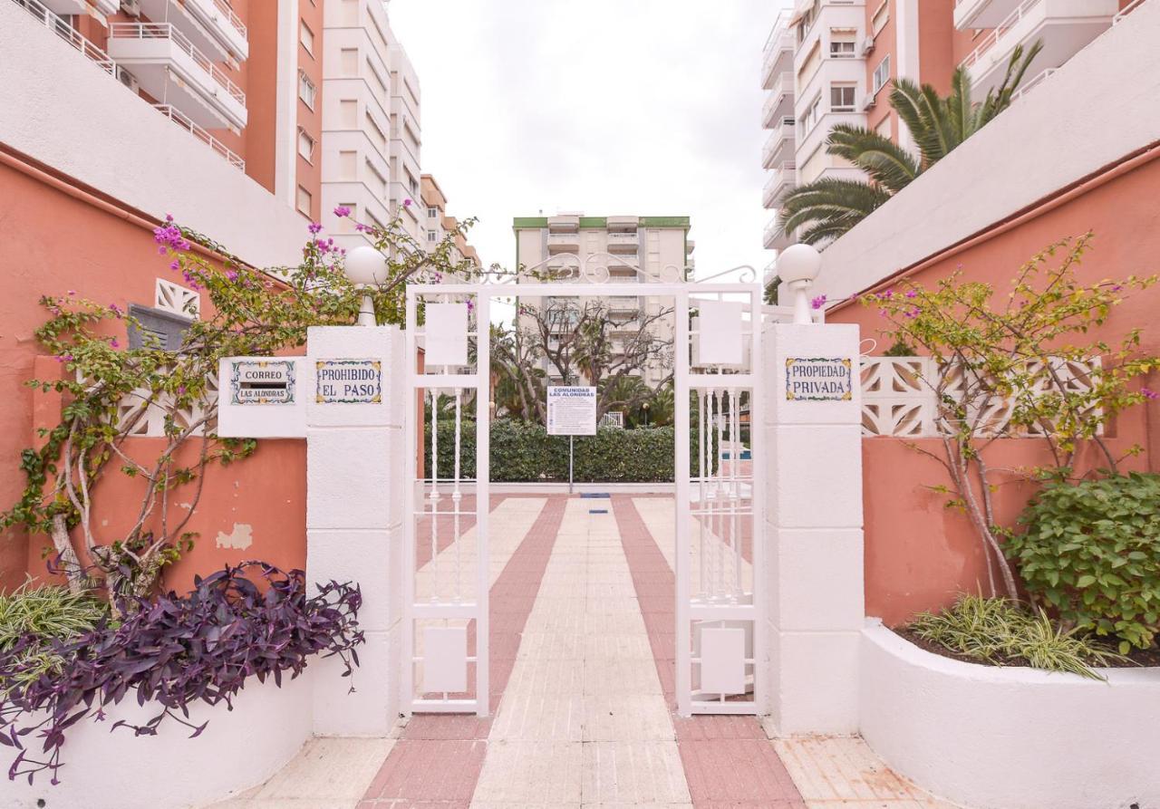 Apartamentos Marblau Las Alondras-Julio Y Agosto Solo Familias 간디아 외부 사진